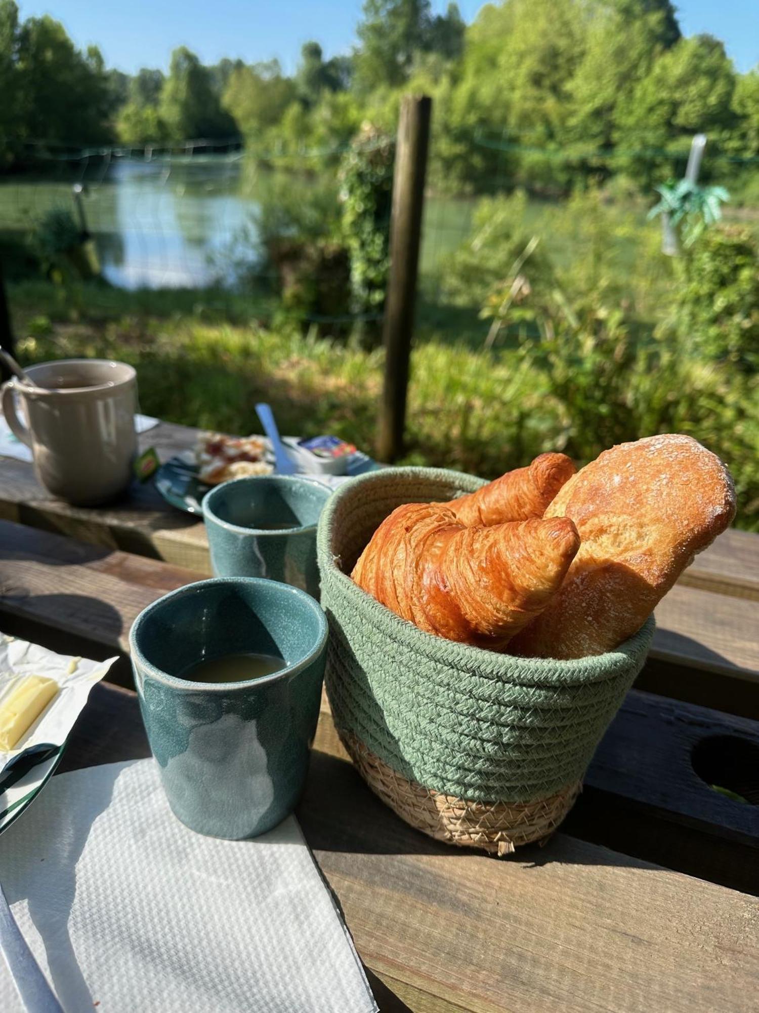 Les Nuits De Cassiopee Bed & Breakfast Sorde-l'Abbaye Bilik gambar